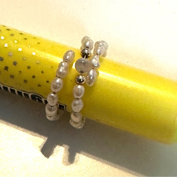 5/$15💥 Pearl Ring Jewelry OS Stretch - Picture 4 of 7